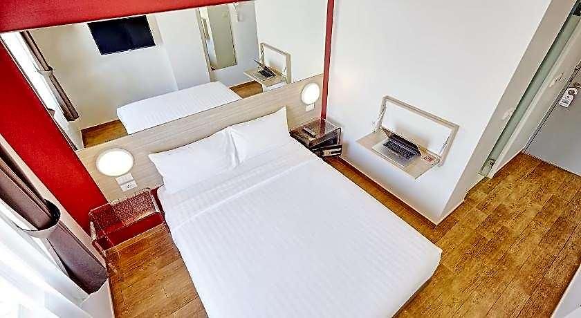 โรงแรมเรด แพลนเนต พัทยา โรงแรม