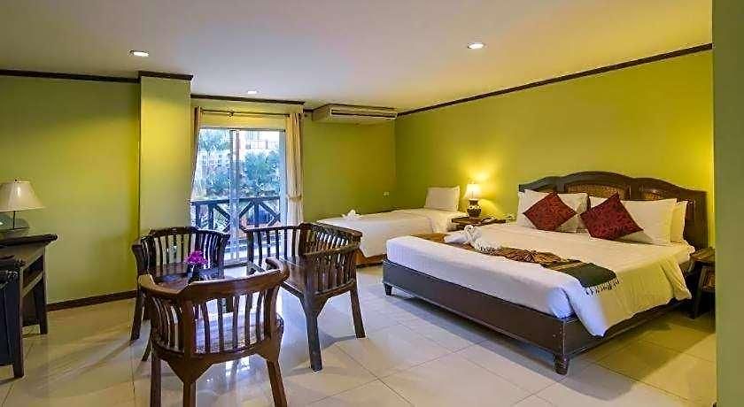 Phuphaya Resort Pattaya