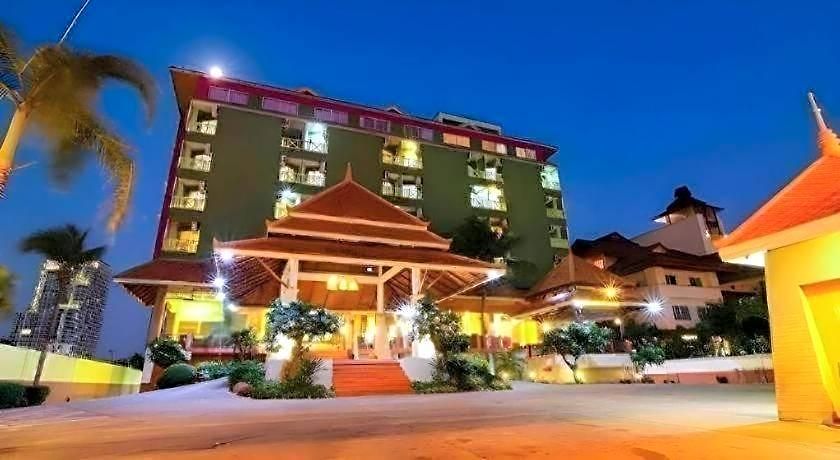 Resort Phuphaya Pattaya