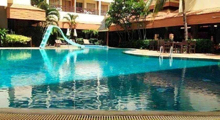 Resort Phuphaya Pattaya