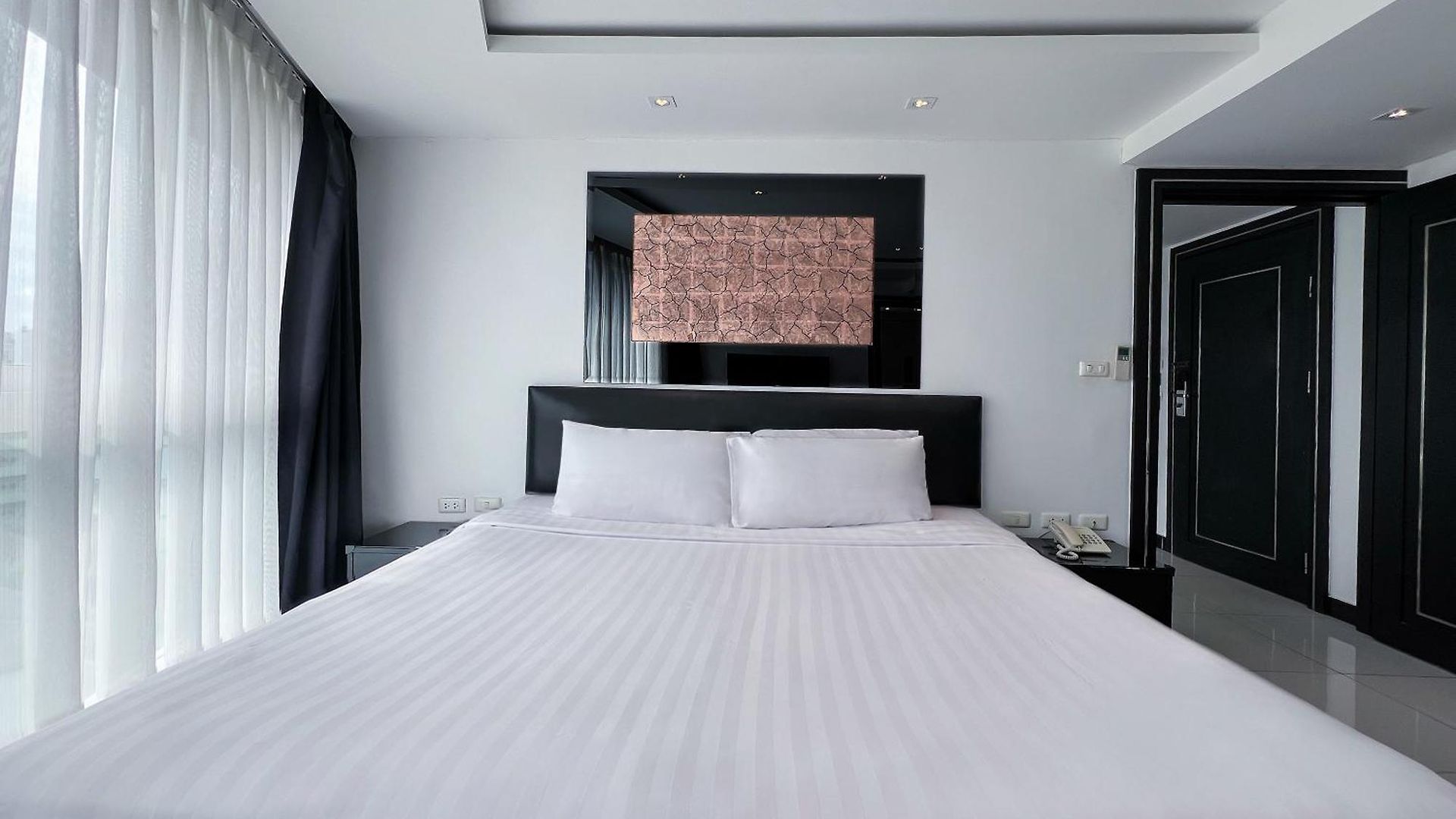 Nova By Compass Hospitality โรงแรม 4*