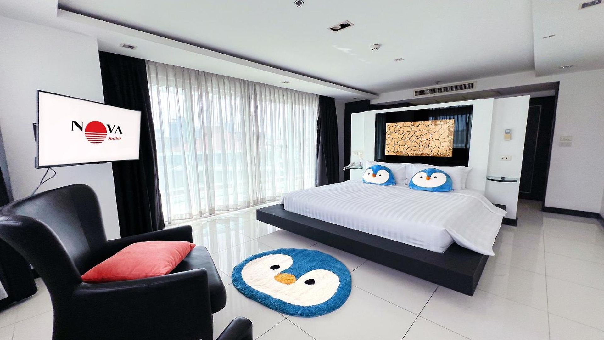 โรงแรม Nova By Compass Hospitality 4*