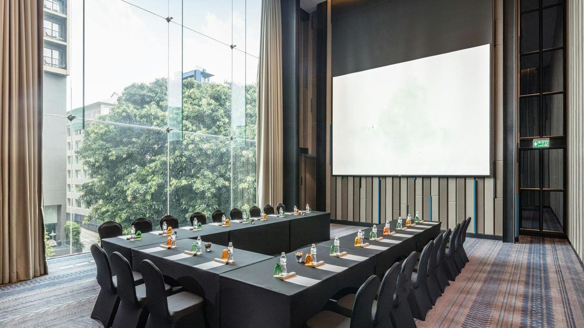 โรงแรมฮอลิเดย์อินน์ พัทยา 5*