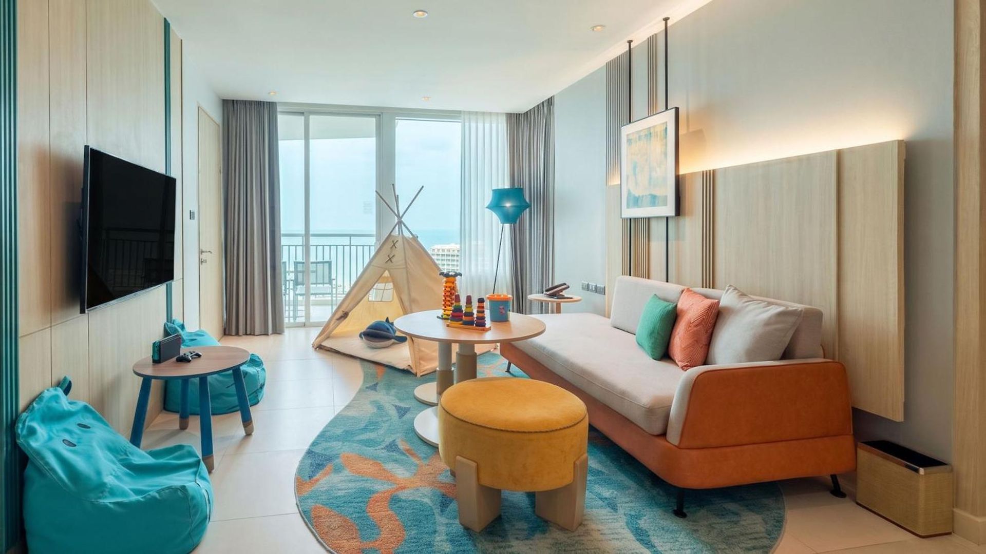 โรงแรม โรงแรมฮอลิเดย์อินน์ พัทยา Pattaya
