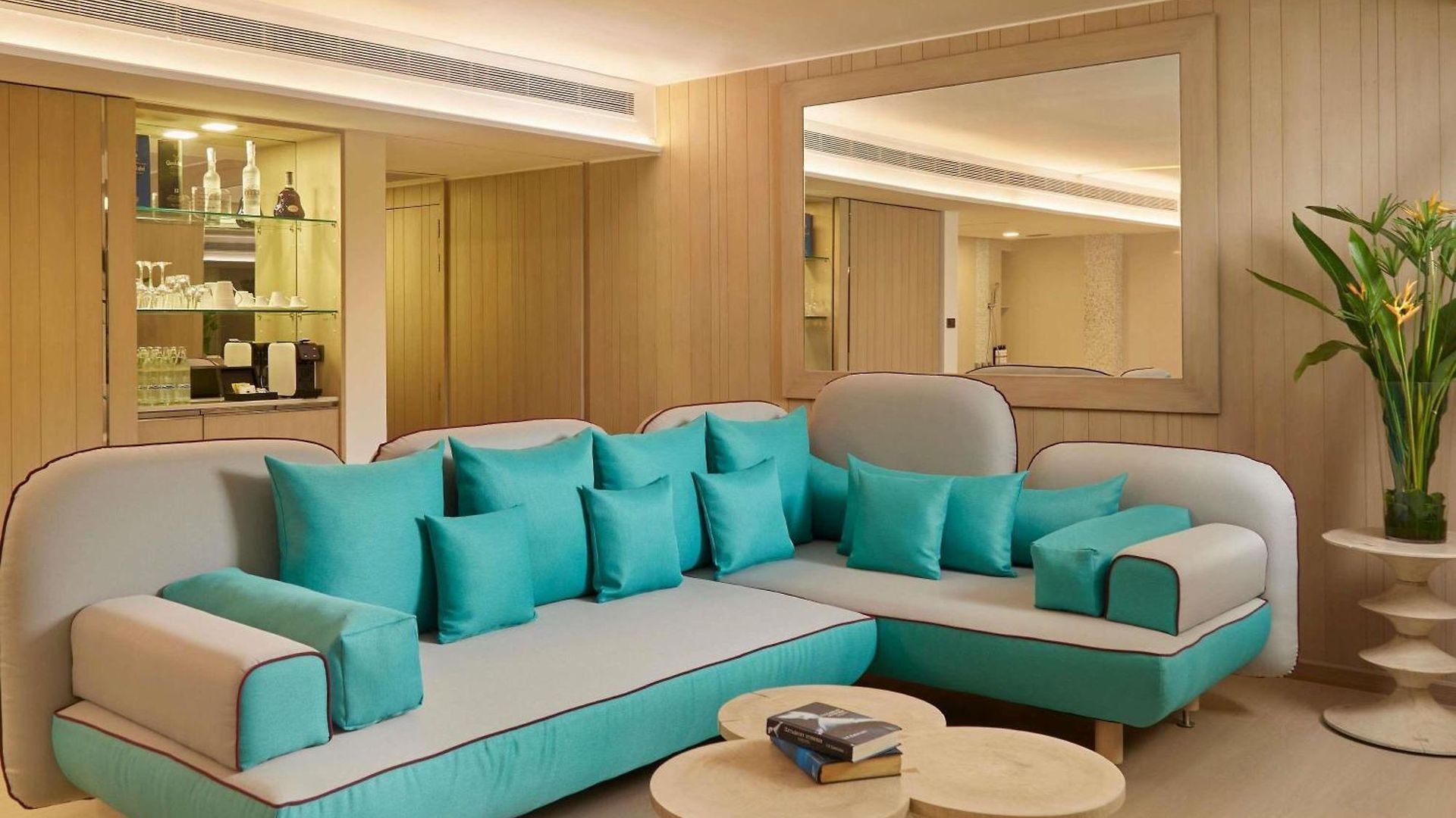 โรงแรม Pullman G