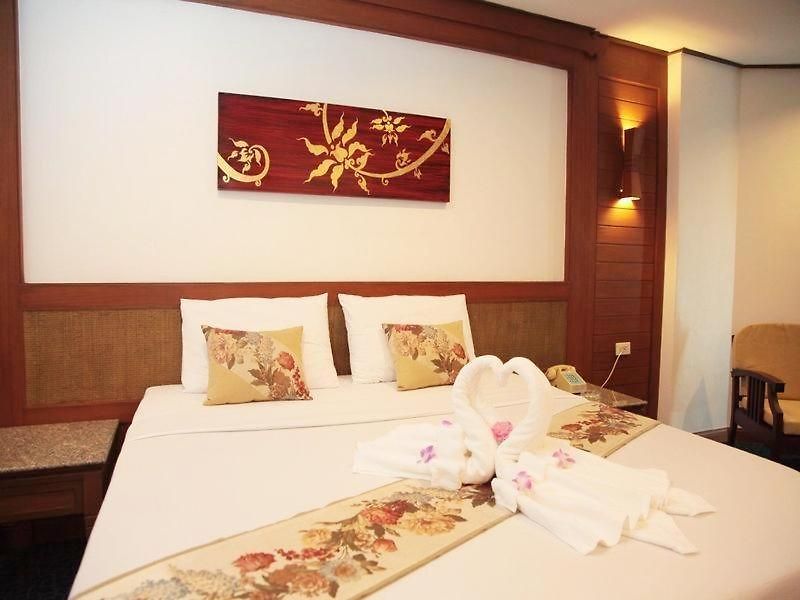 รายัล ทวินส์ พาเลซ 4*