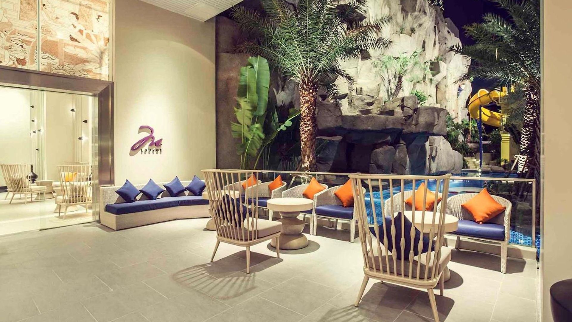 โรงแรม Mercure Ocean 4*