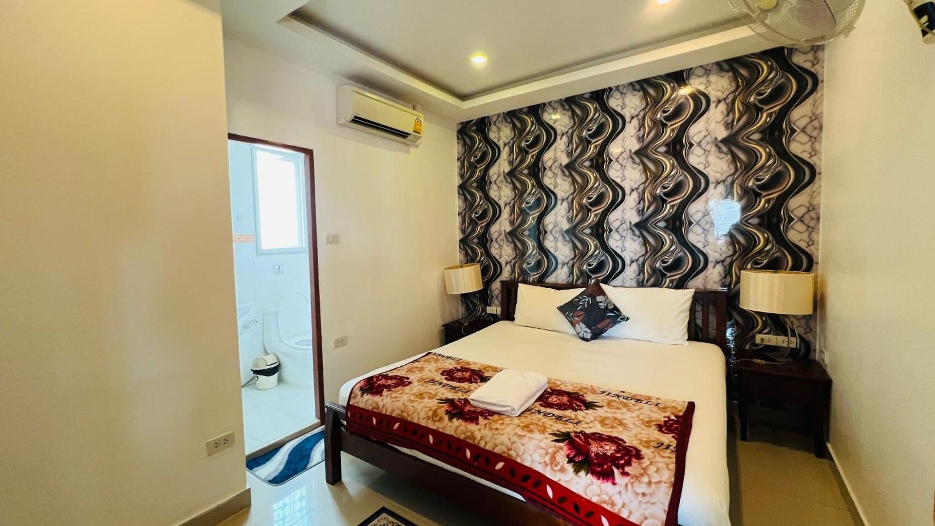 Hotel Phratumnak Hill Guest House 2*