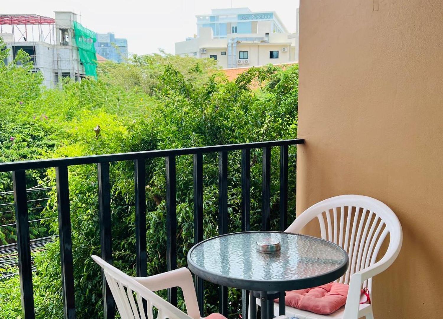 Phratumnak Hill Guest House Hotel 2*