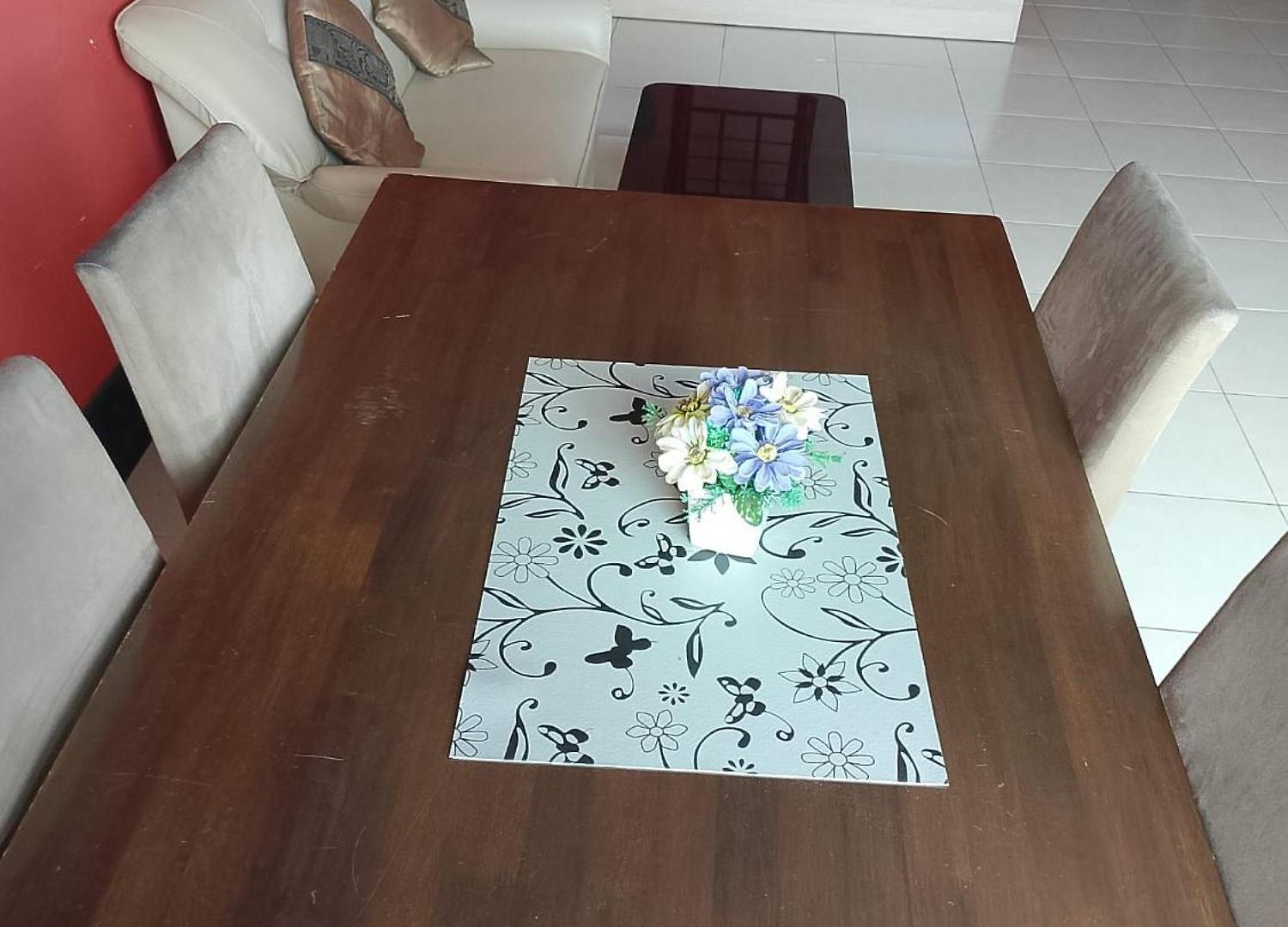 โรงแรม Secrets - 2*