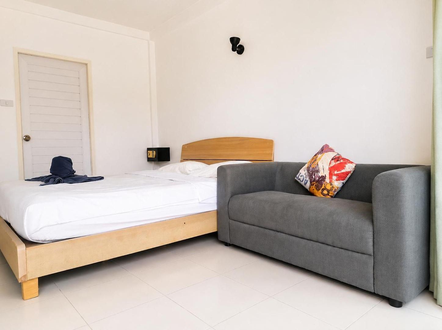 โรงแรม K2 Seaside 3*