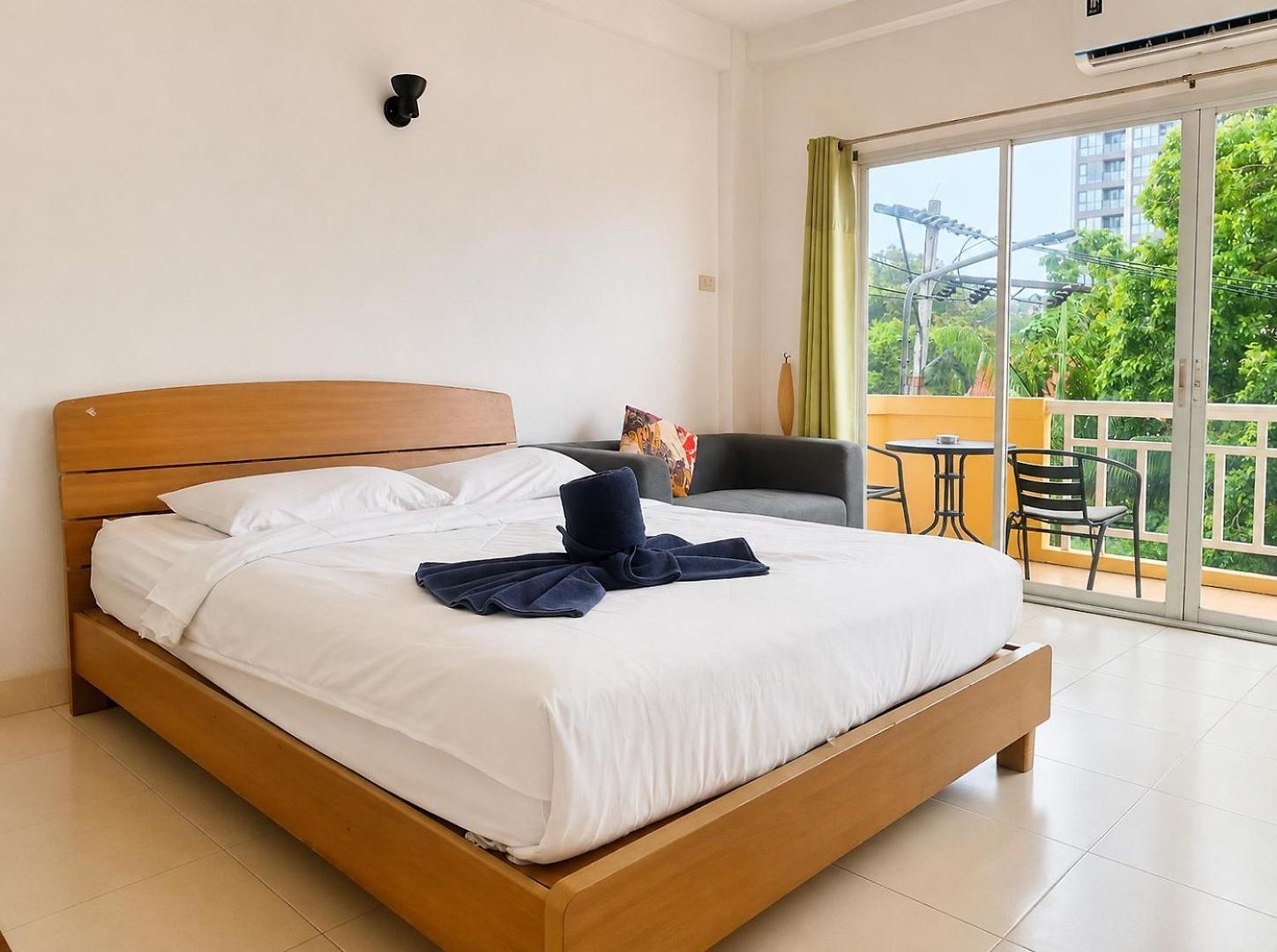 โรงแรม K2 Seaside