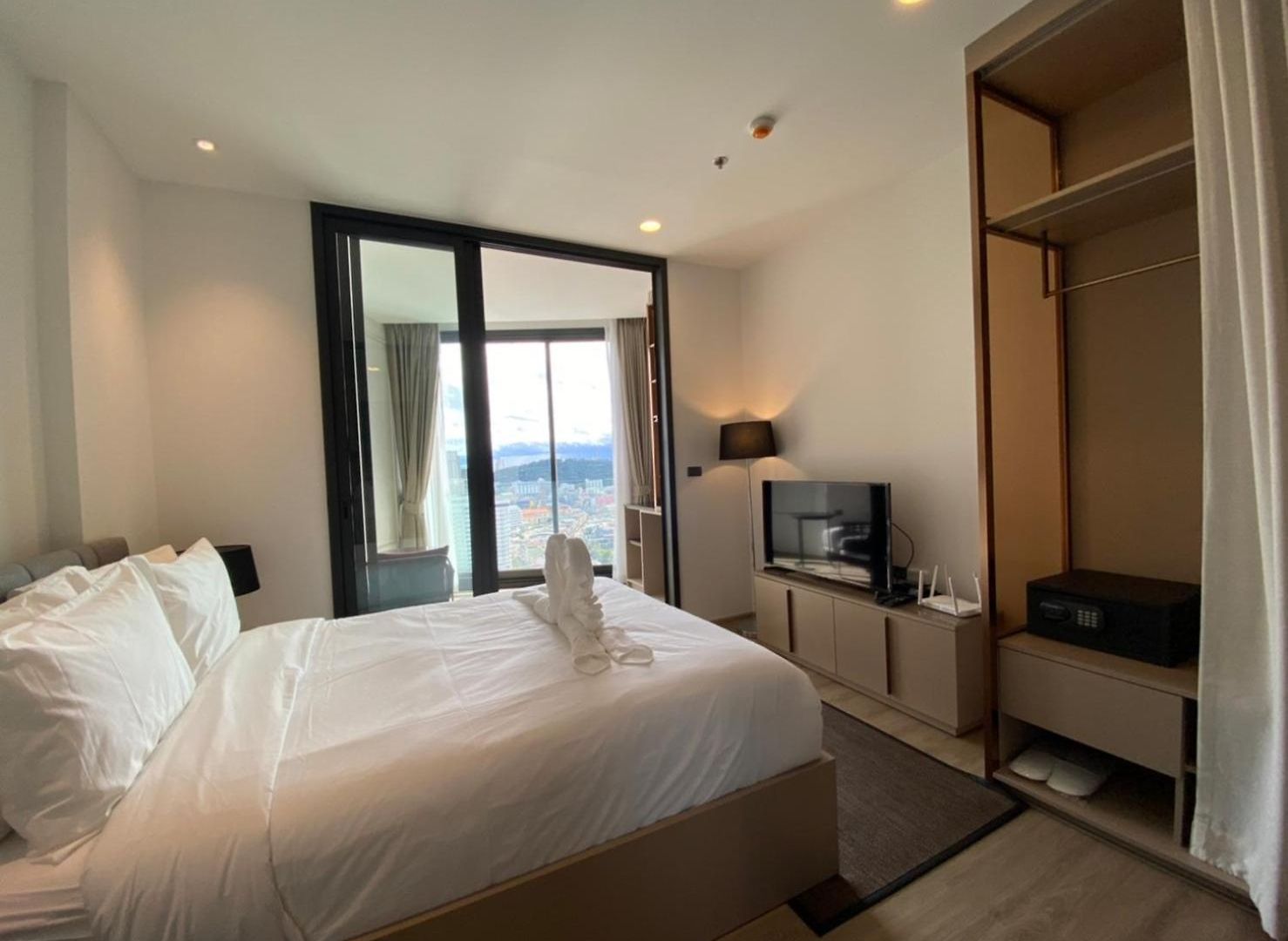 The Edge X Monthstayz Thailand Apartment Pattaya