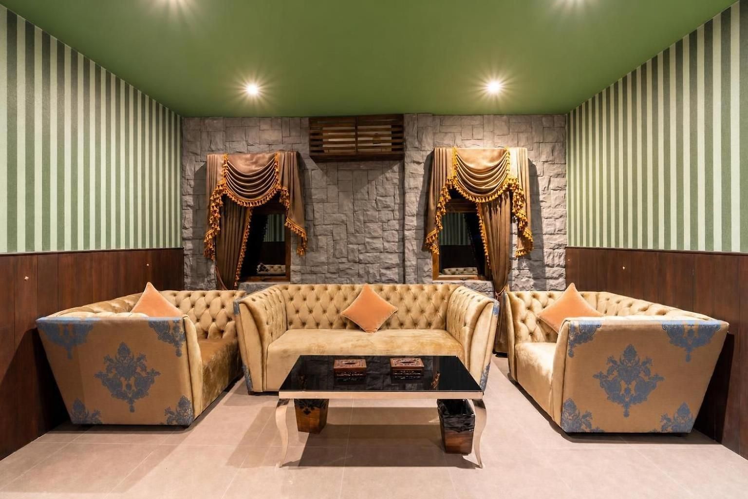 Apartment The Castle Pratumnak Hill 6 Bedroom Pattaya