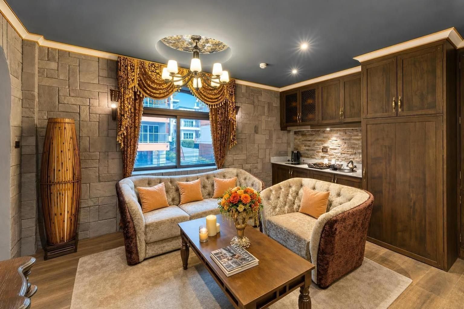 The Castle Pratumnak Hill 6 Bedroom Apartment