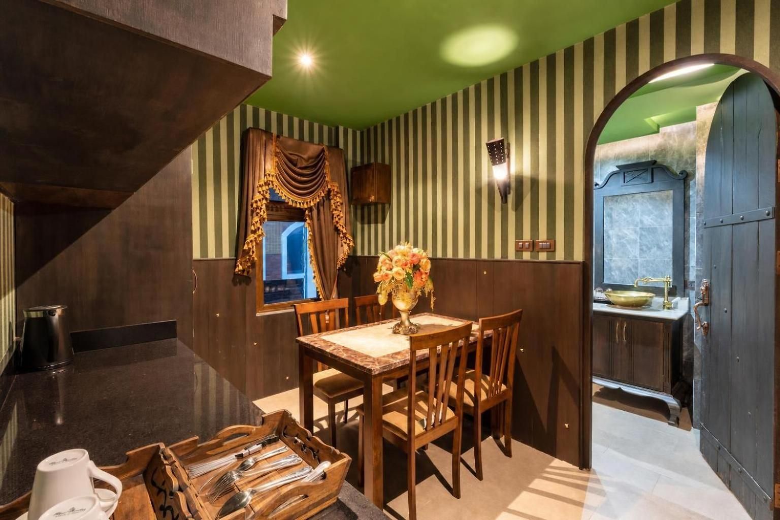 The Castle Pratumnak Hill 6 Bedroom