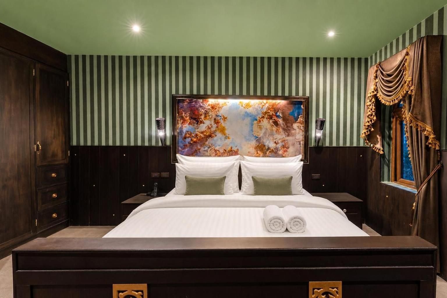 The Castle Pratumnak Hill 6 Bedroom Apartment Pattaya