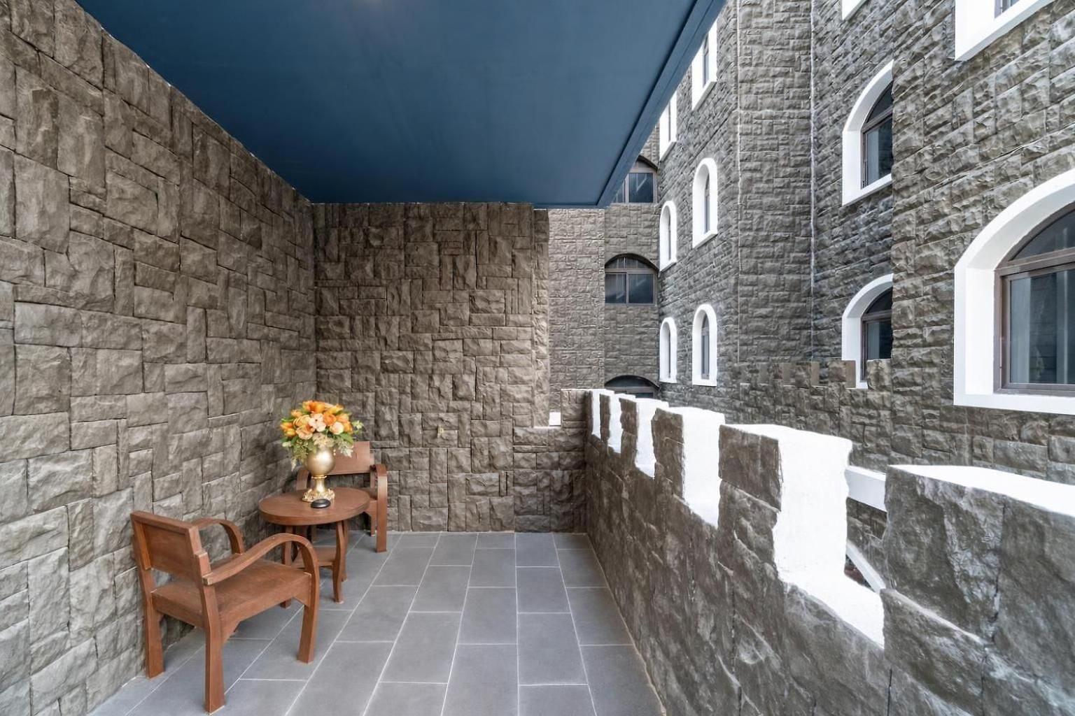 The Castle Pratumnak Hill 6 Bedroom Apartment *