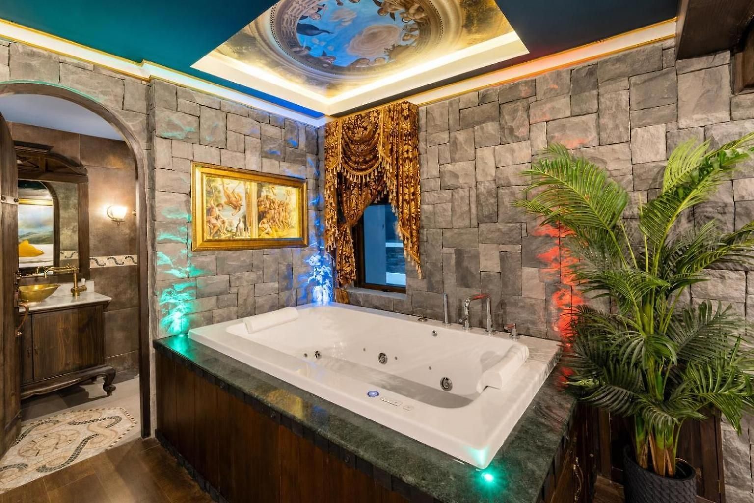 Apartment The Castle Pratumnak Hill 6 Bedroom Pattaya