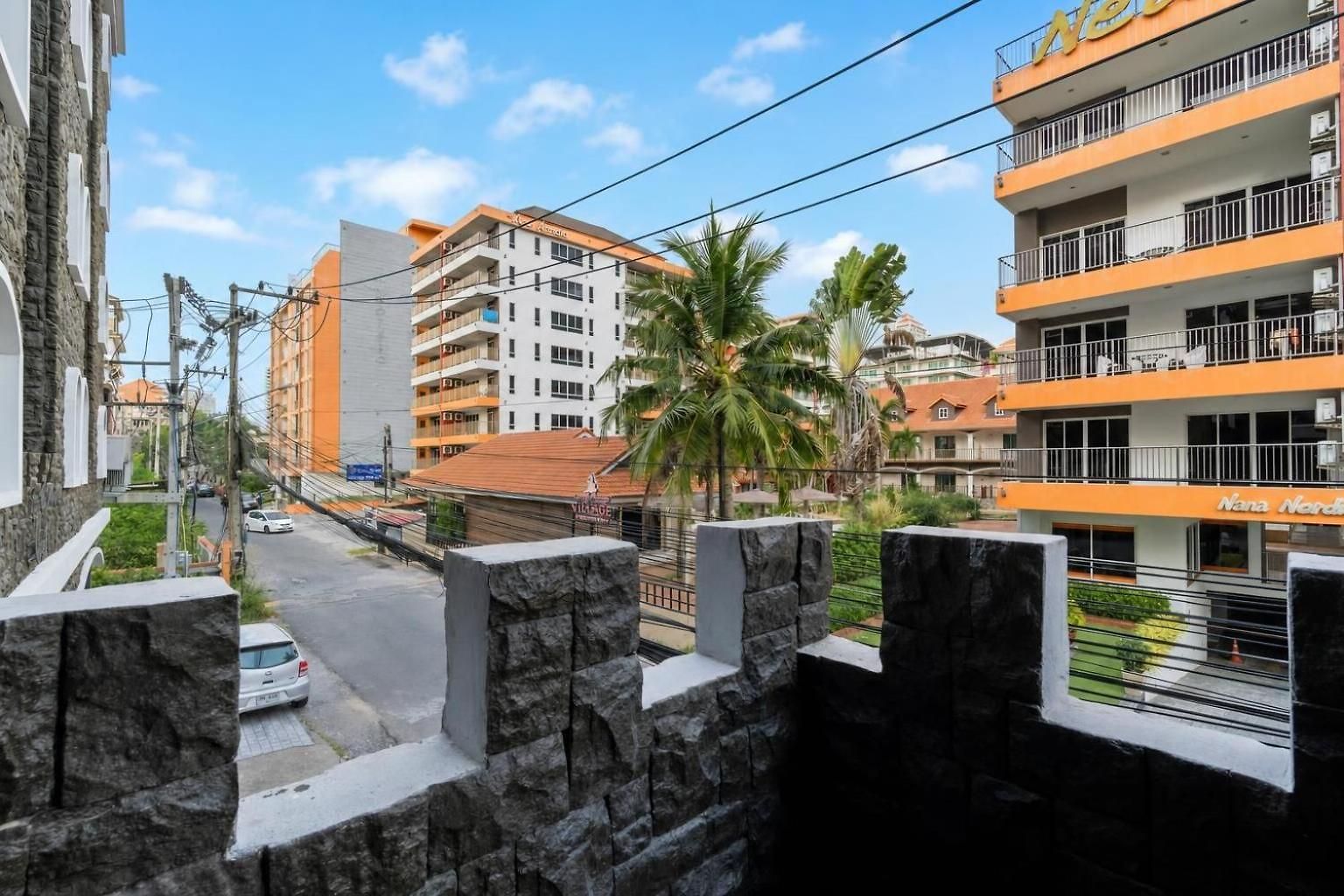 The Castle Pratumnak Hill 6 Bedroom Pattaya