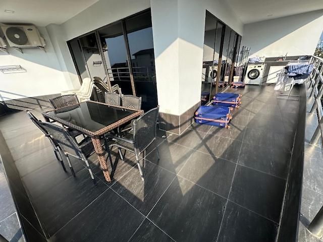 Apartment Moderne Og Delikat Pa Stranden I Jomtien
