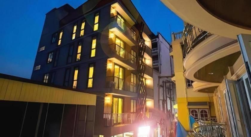 Hotel P.72 2*