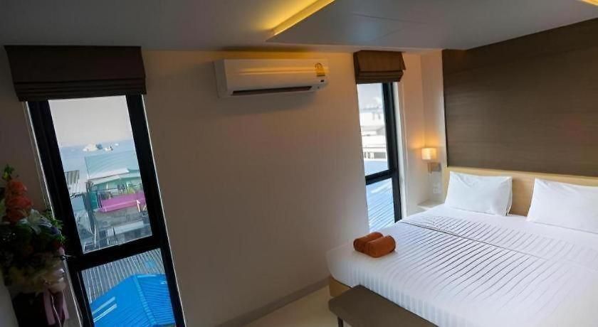 Hotel P.72 2*