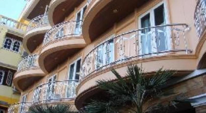 Hotel P.72 2*