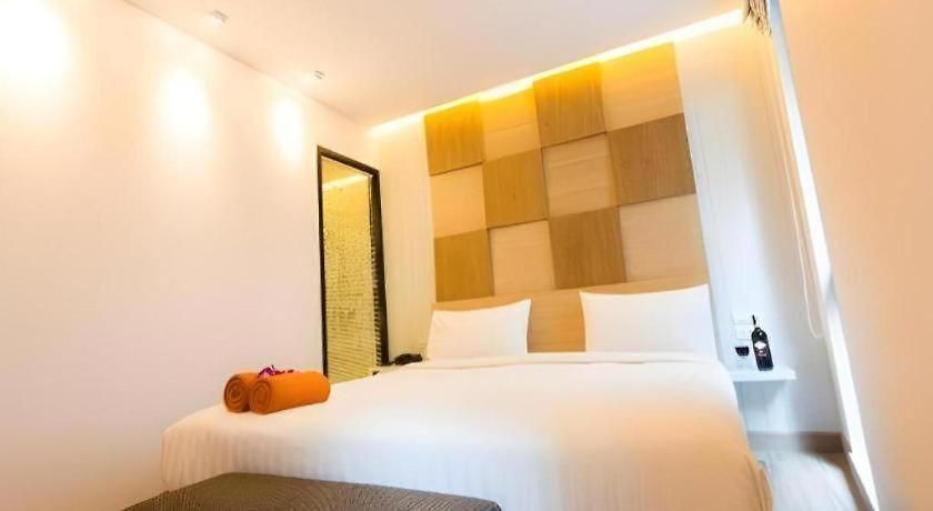 P.72 Hotel