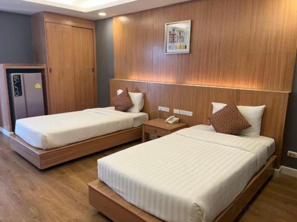 Oyo 1126 Curve Boutique Hotel 3*