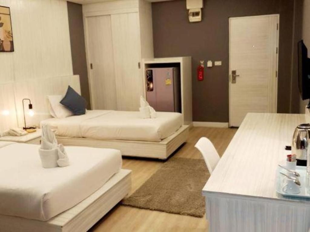 Oyo 1126 Curve Boutique Hotel 3*