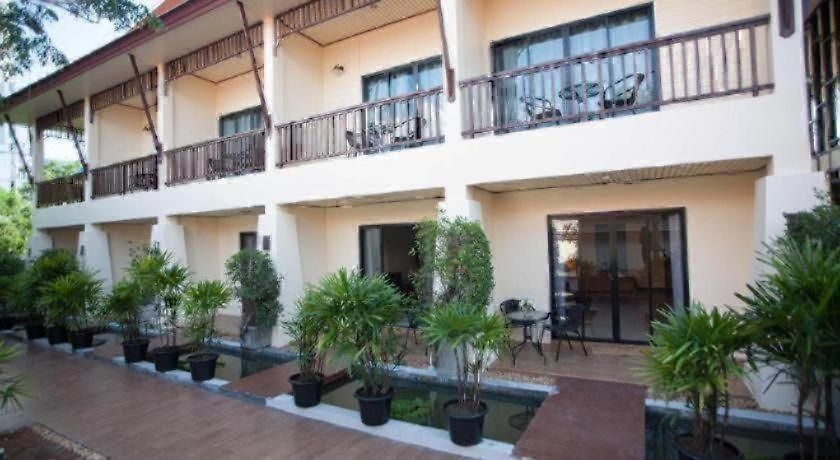รีสอร์ท Lotusland Pattaya