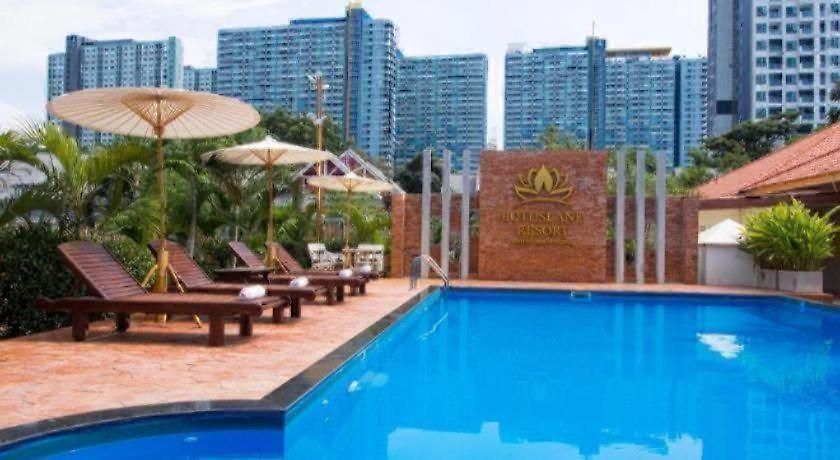 Lotusland 3*