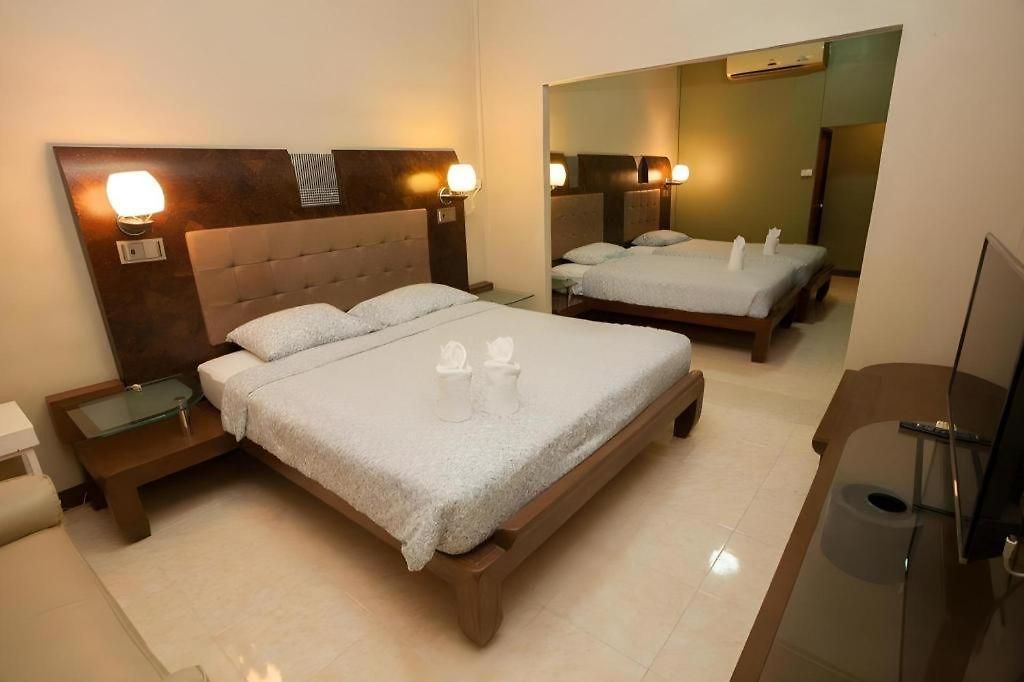 Lotusland 3* Pattaya