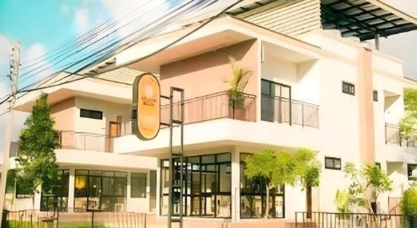 Yellow Moon โรงแรม