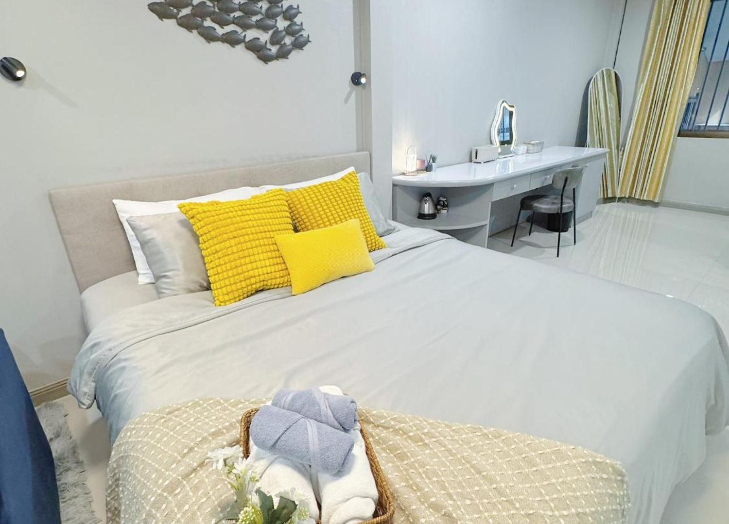 Sun And Moon House Pattaya