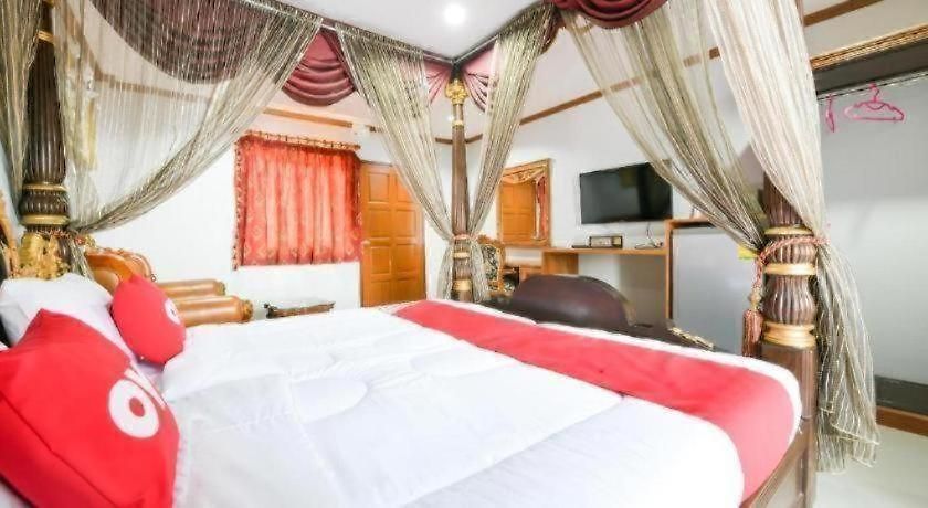 Oyo 549 Maesri Hotel 2*