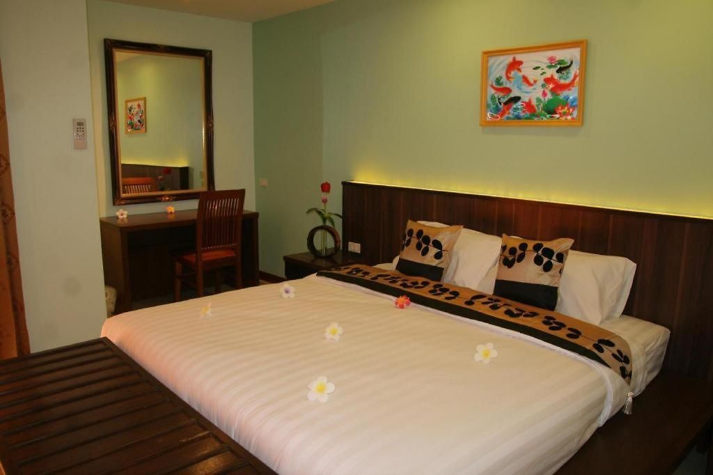 โรงแรม Siam Platinum 4*