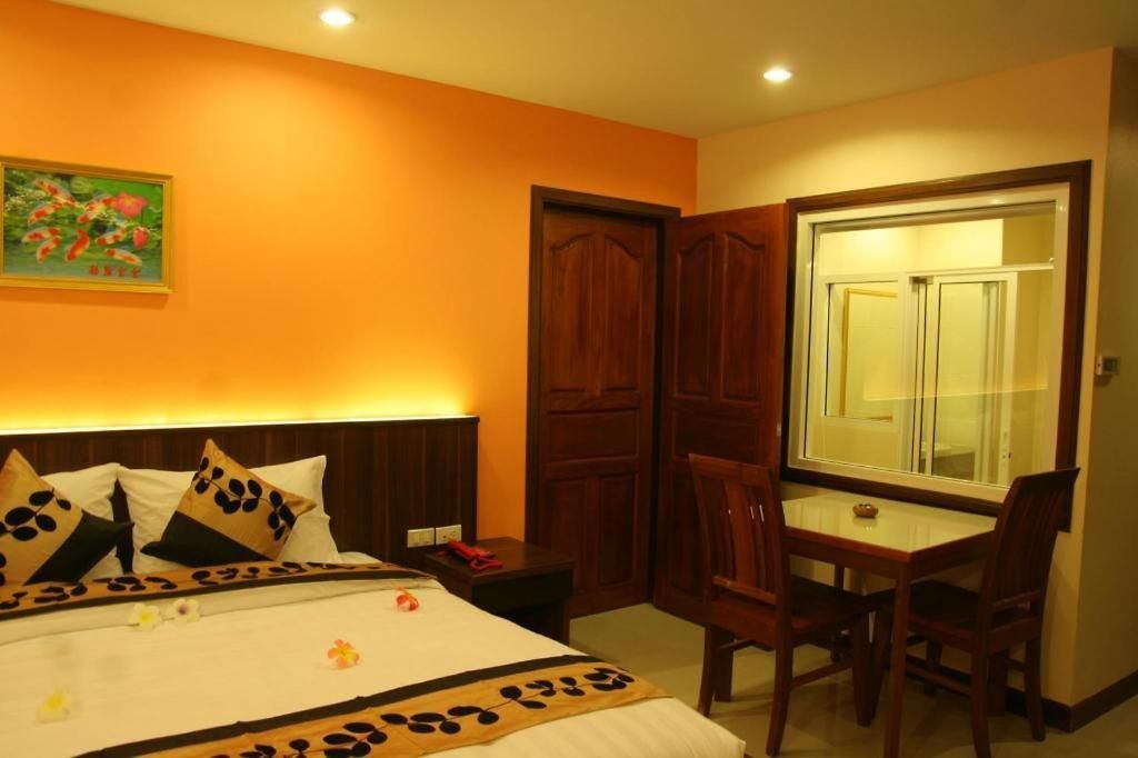 โรงแรม Siam Platinum 4*