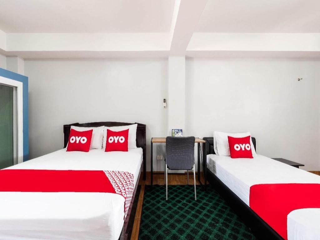 Oyo 1157 Ploy Pailin Place Hotel