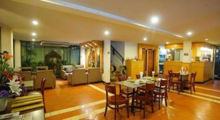 Diamond Place Hotel