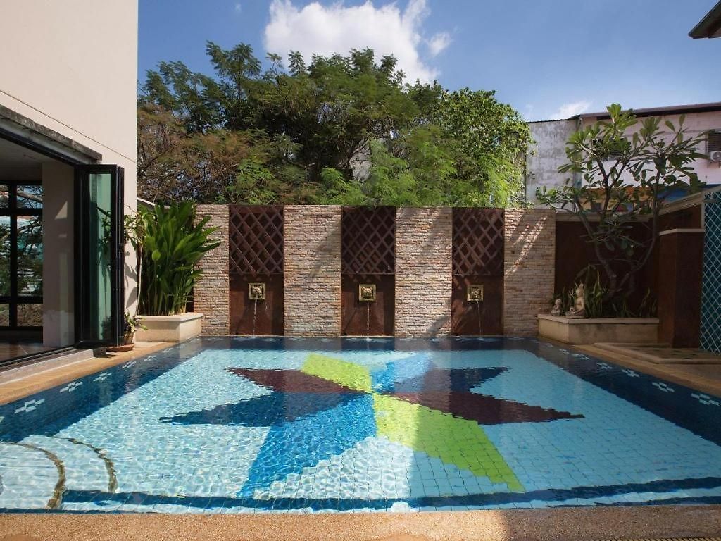 Hotel Diamond Place 3*