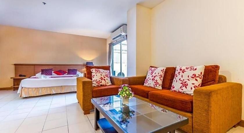 Eastiny Plaza 3* Pattaya
