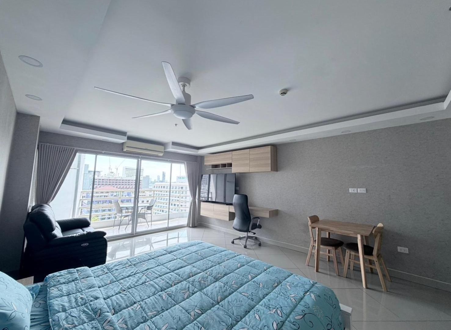 อพาร์ทเม้น View Talay 6 By Anatolia *