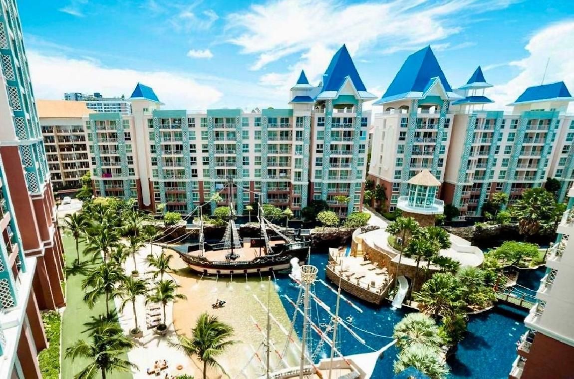 Apartment Tropical Escape- Grande Caribbean Pattaya