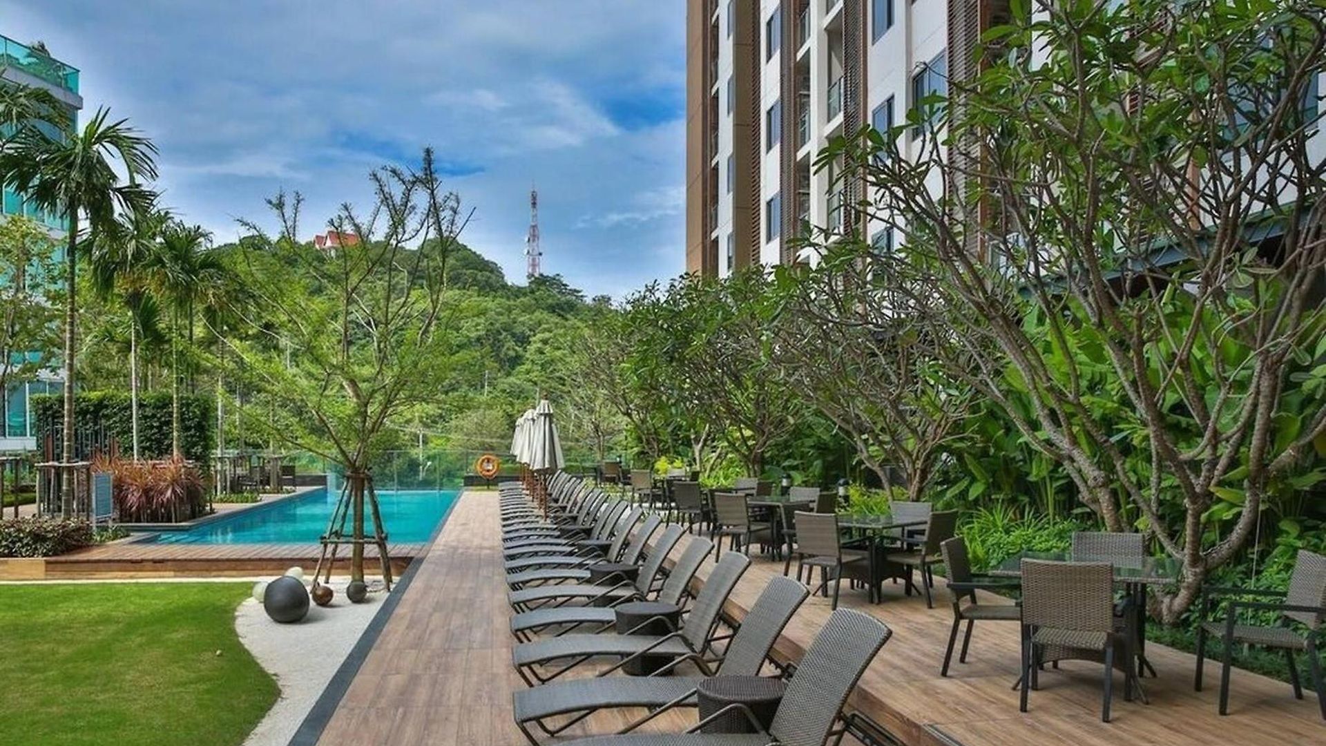 Apartment 2 Bedroom High Floor Sea View Unit