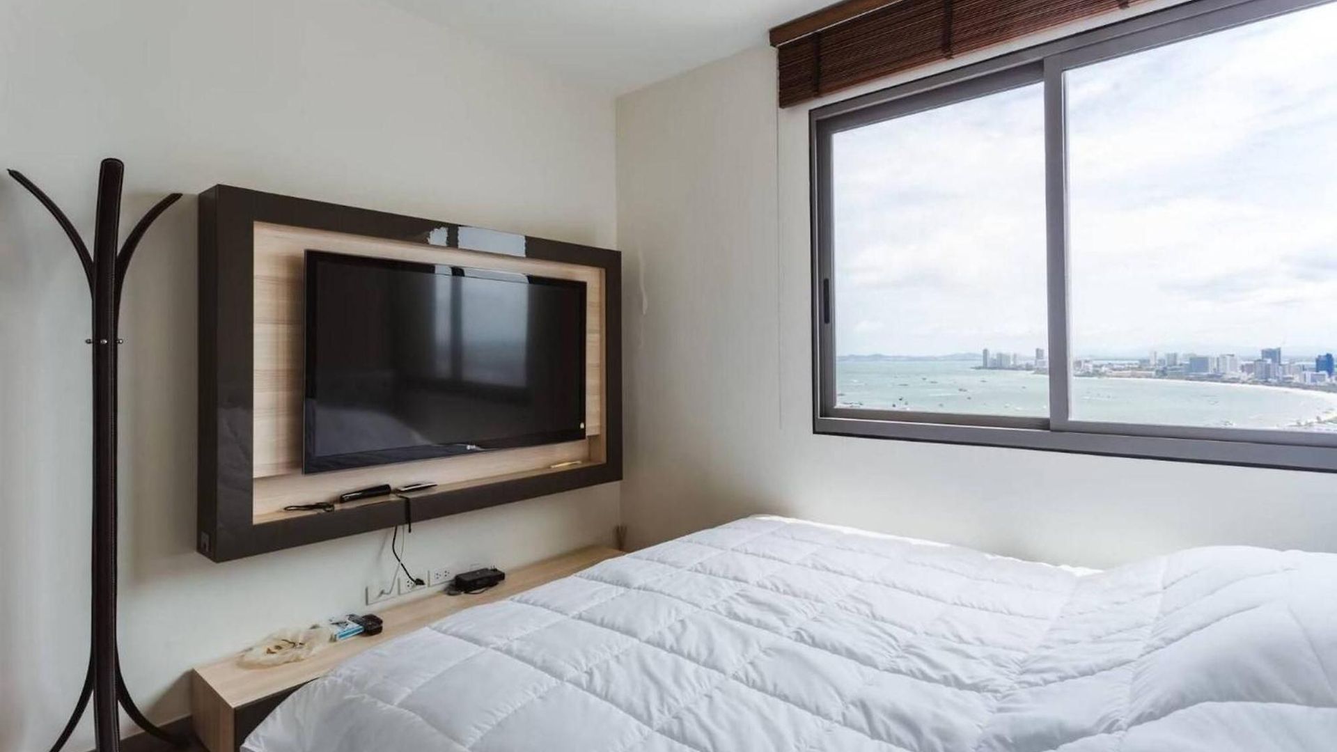 2 Bedroom High Floor Sea View Unit