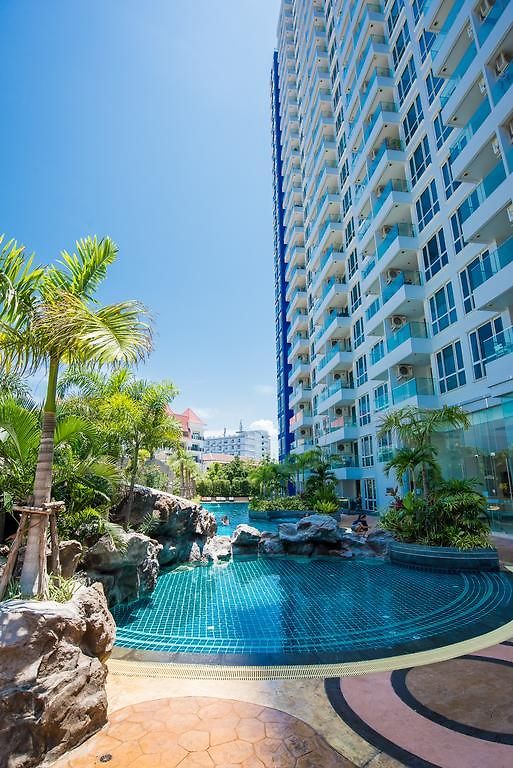 อพาร์ตโฮเทล The Cliff Pattaya