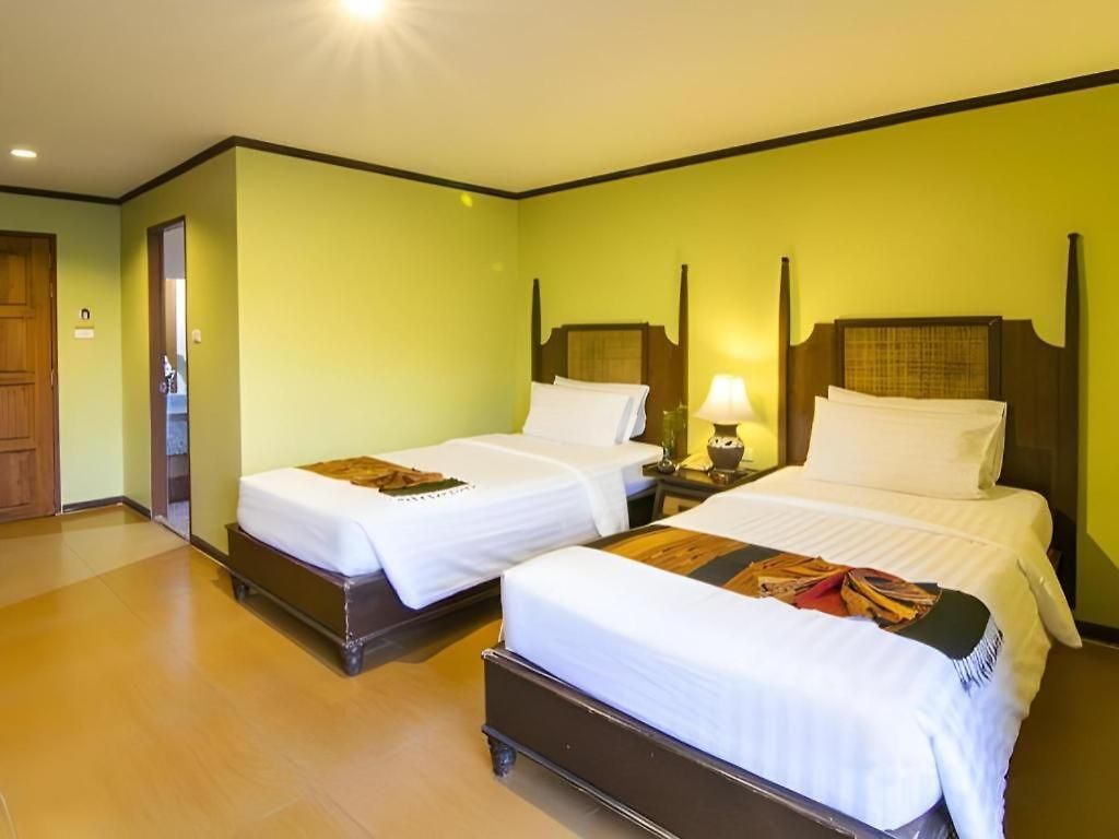 Phuphaya 4* Pattaya