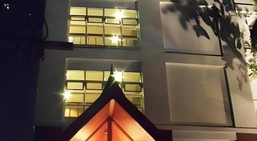 โรงแรม Chada Thai House